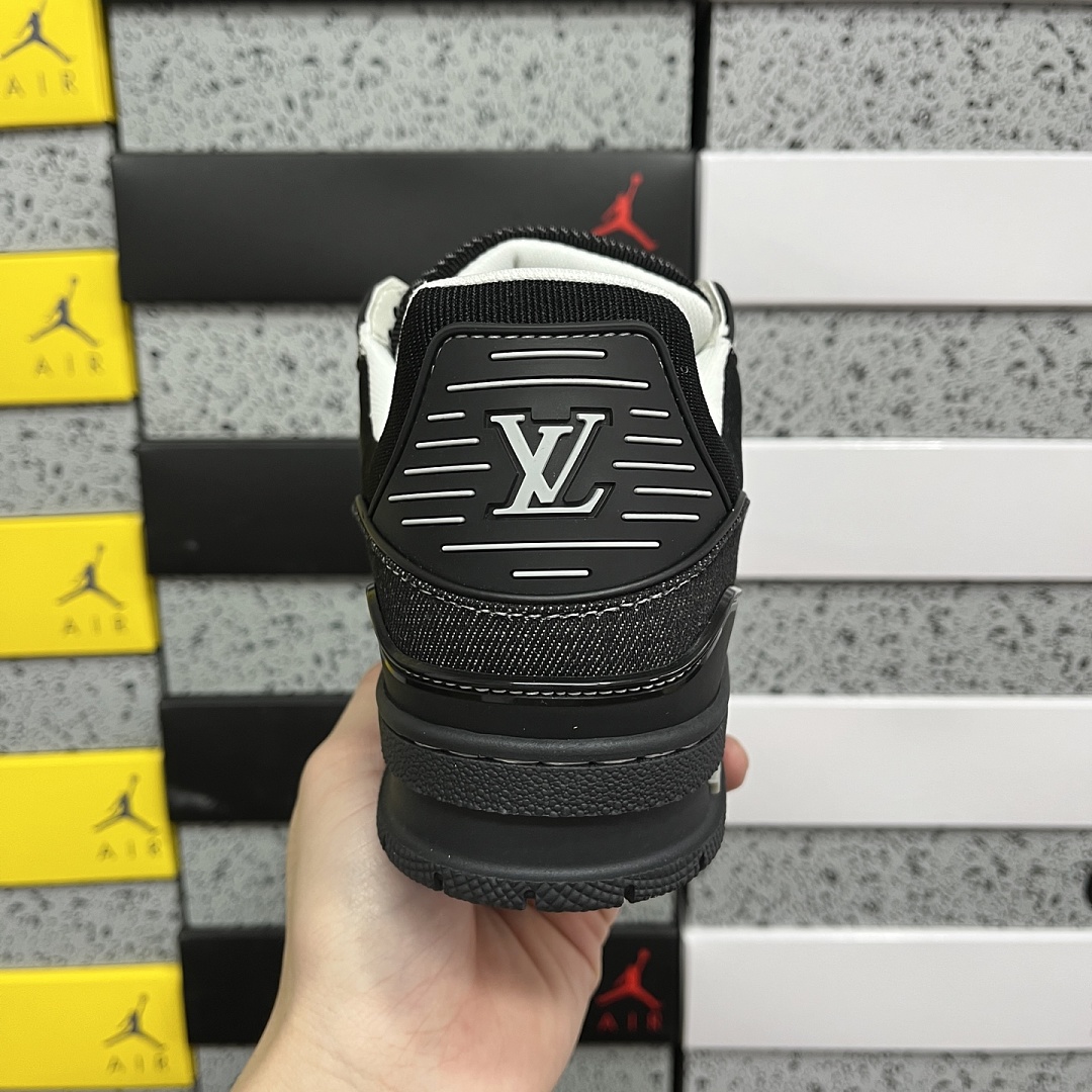 Louis Vuitton Trainer 1-14 - Image 5