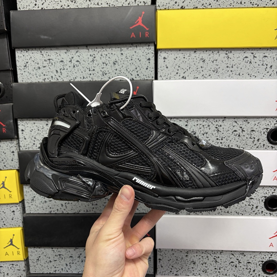 Balenciaga Runner 7 Gen (Black LED) - Image 8