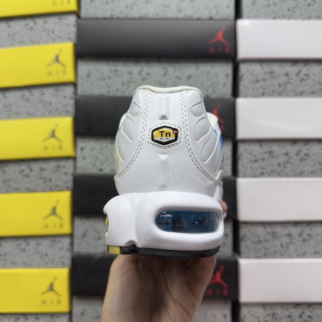 Nike Air Max Plus Spray Paint Swoosh White Blue DX8962-100 - Image 8