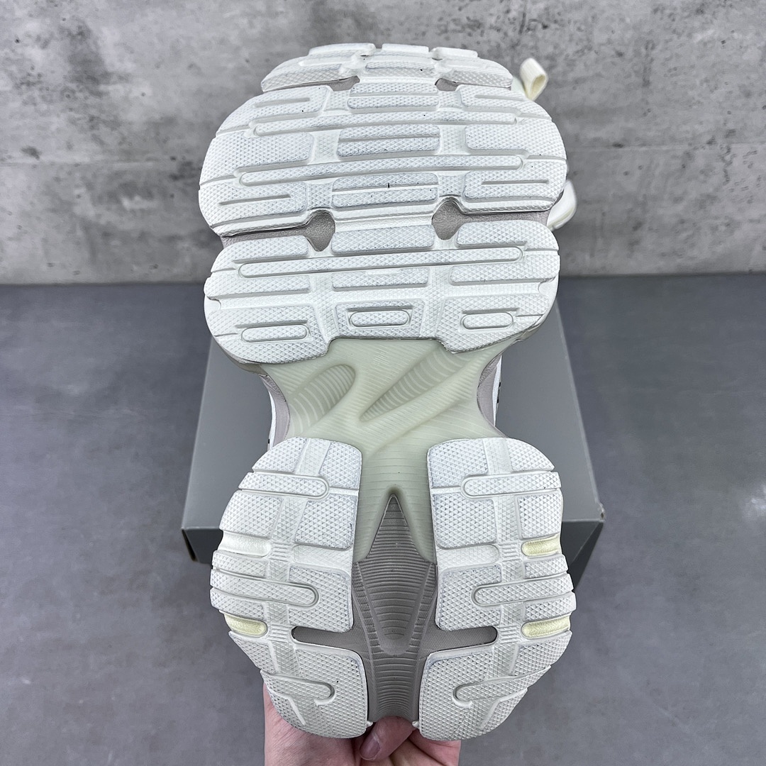 Balenciaga Cargo - Image 2