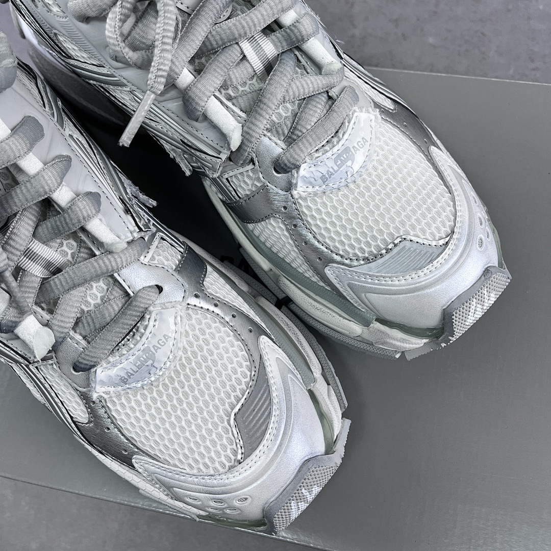 Balenciaga Runner - Image 78