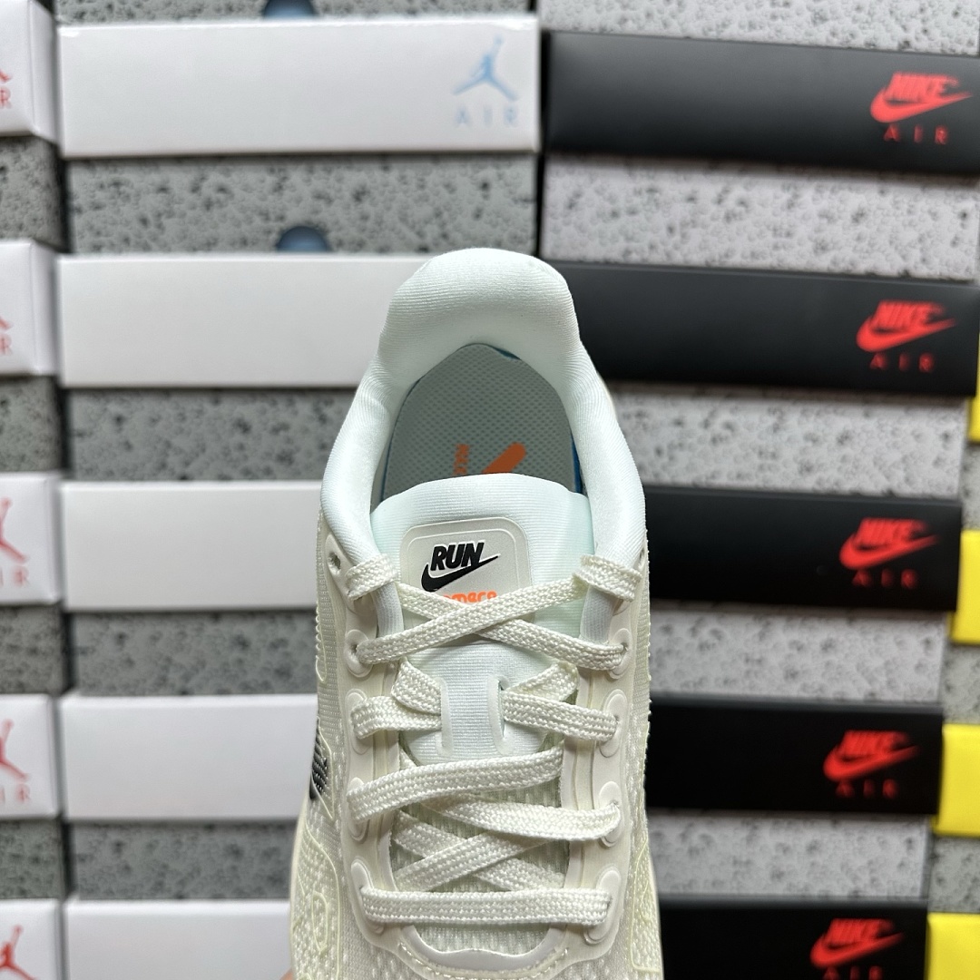Nike Vomero Premium Sail Coconut Milk - Image 6