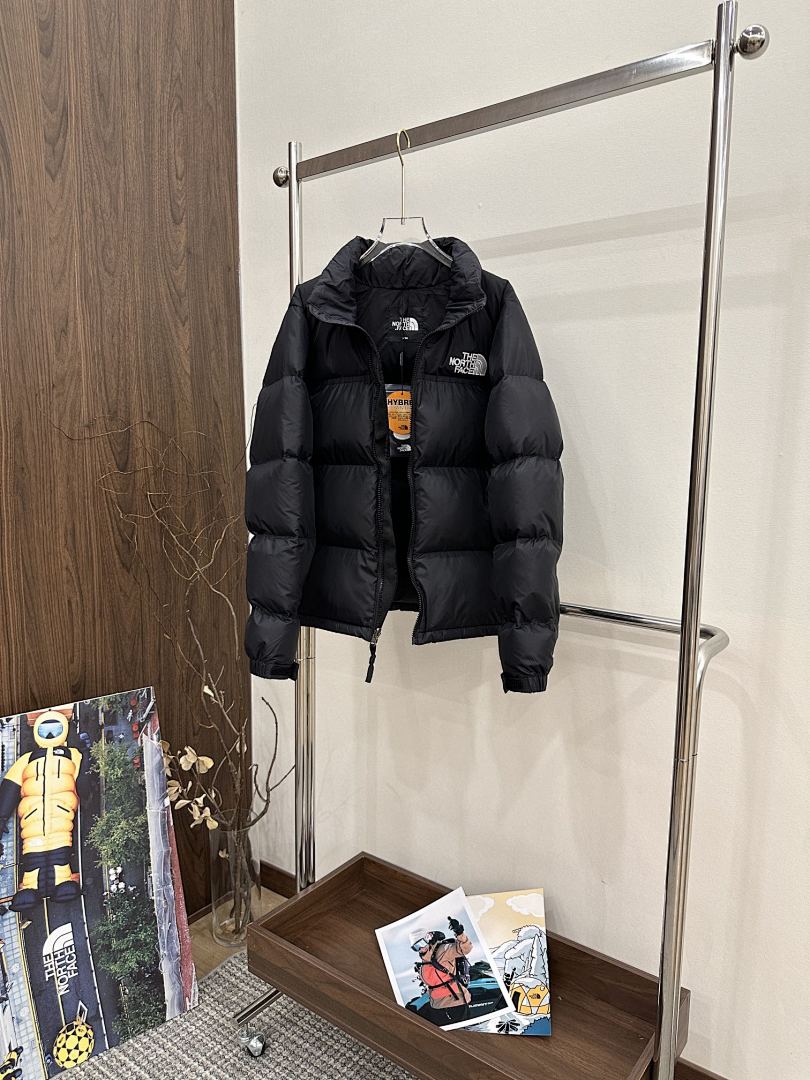 Chanel The North Face 1996 Retro Nuptse 700 Fill Packable Jacket - Image 11