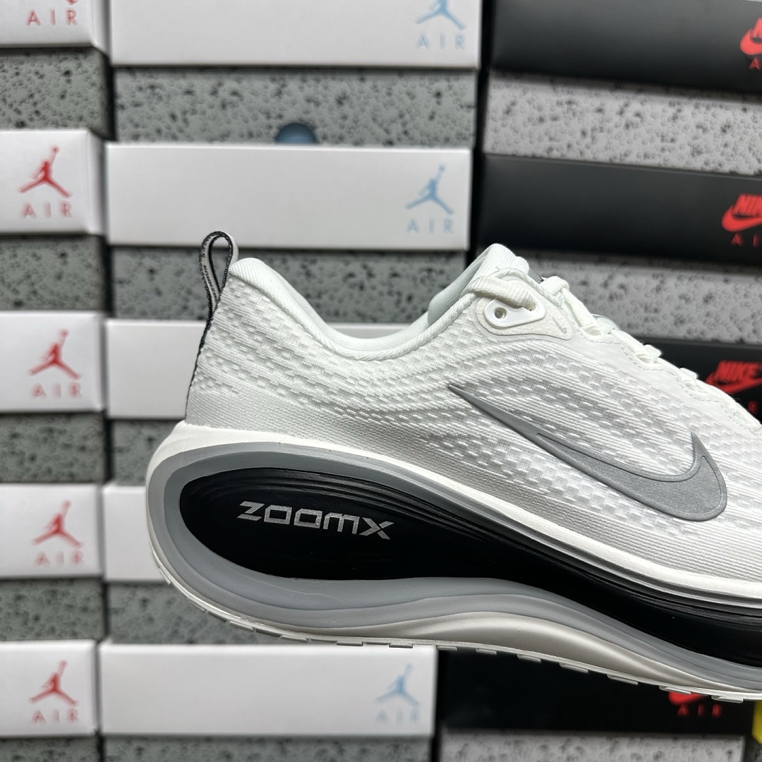 Nike Vomero Plus White Black Cool (Grey) - Image 4
