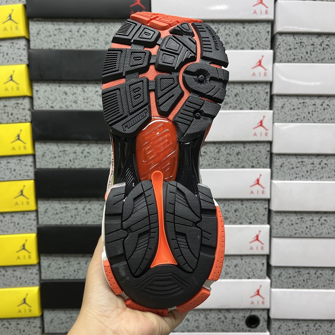 Balenciaga BLCG Runner - Image 76