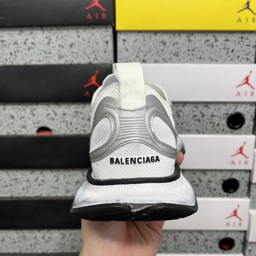Balenciaga Circuit - Image 5