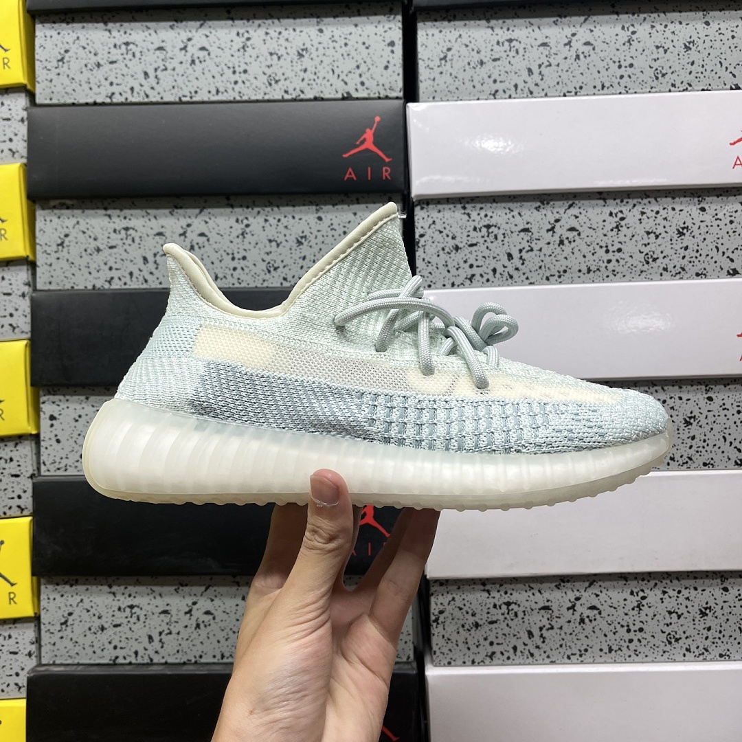 Adidas Yeezy Boost 350 V2 - Image 3