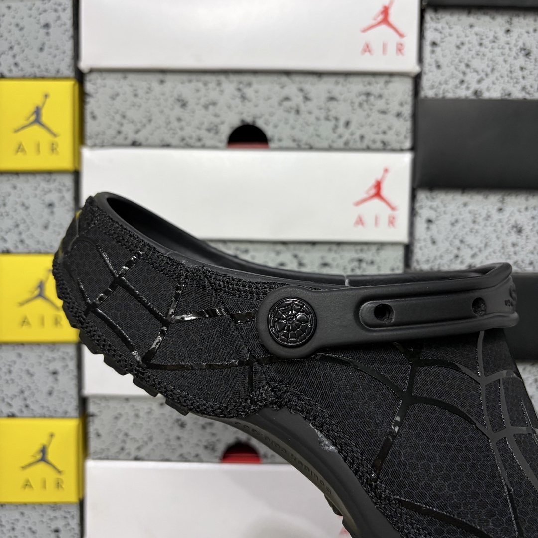 Crocs Triple Black - Image 6