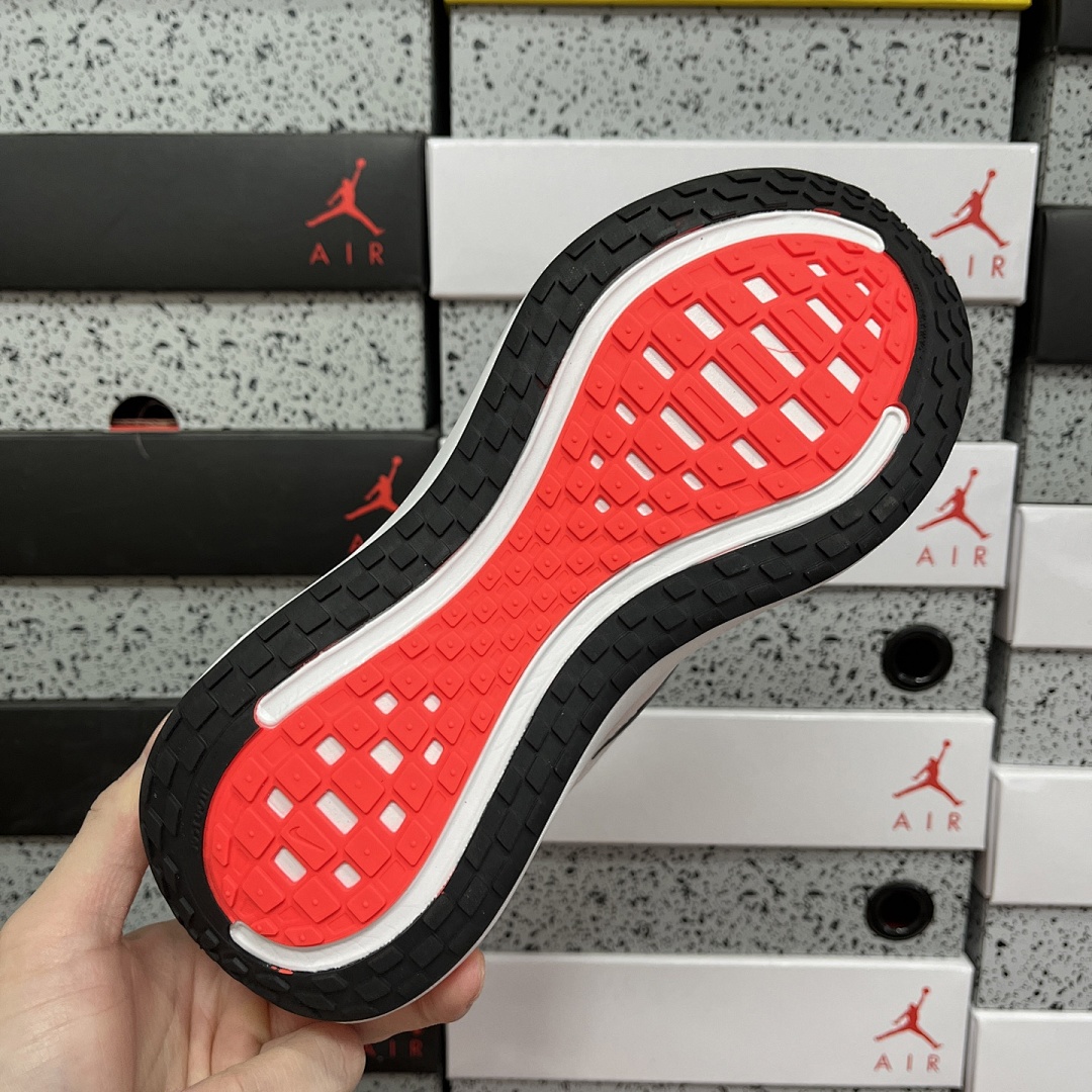 Nike Zoom Vomero - Image 3