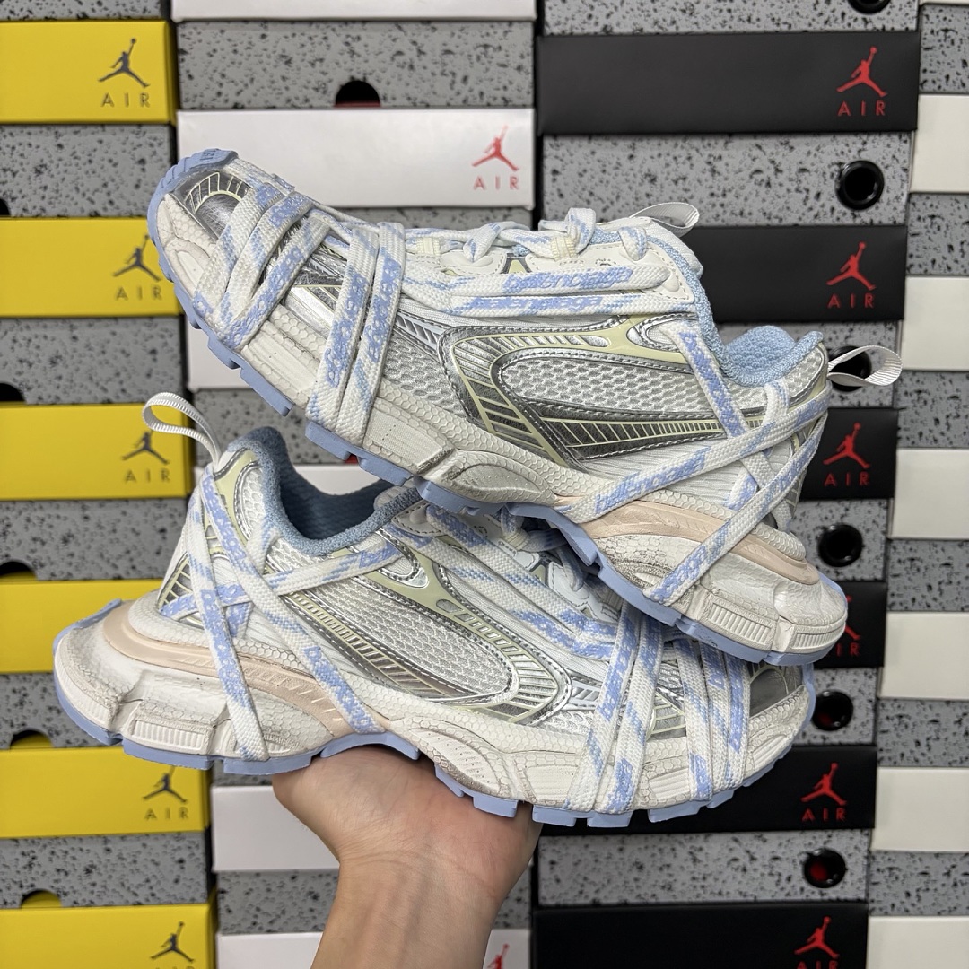 Balenciaga 3XL Extreme Lace - Image 6