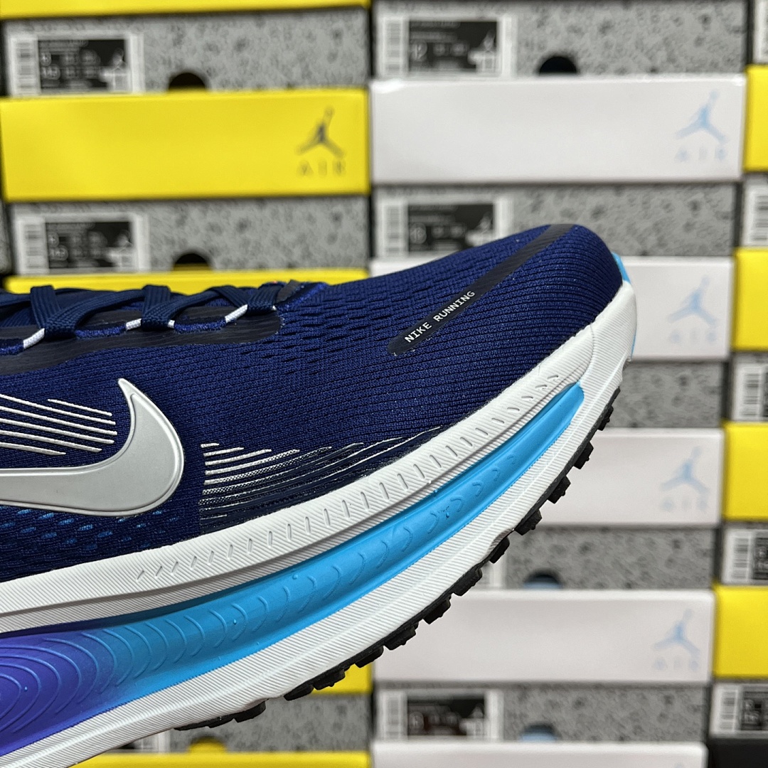 Nike Zoom Vomero - Image 6