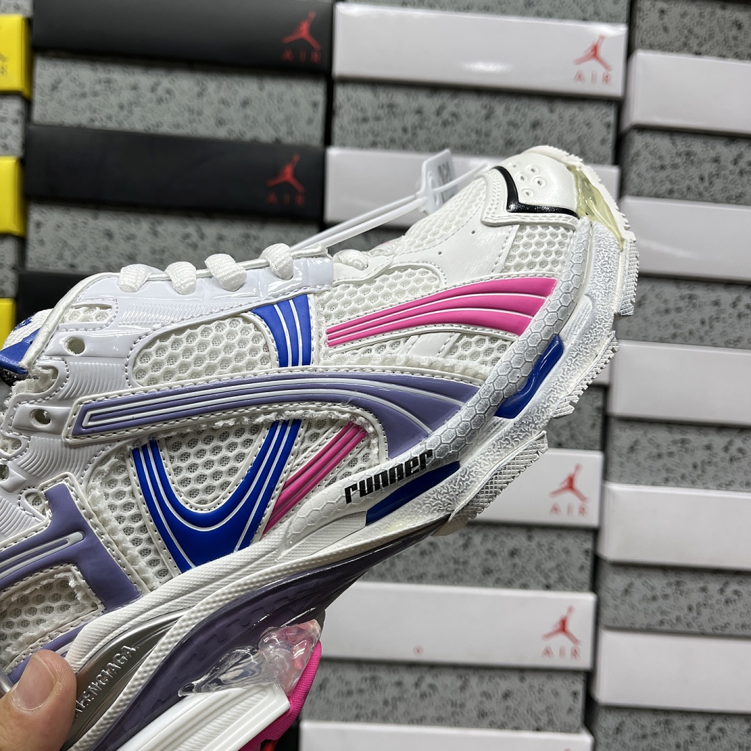 Balenciaga BLCG Runner 7.5 - Image 3