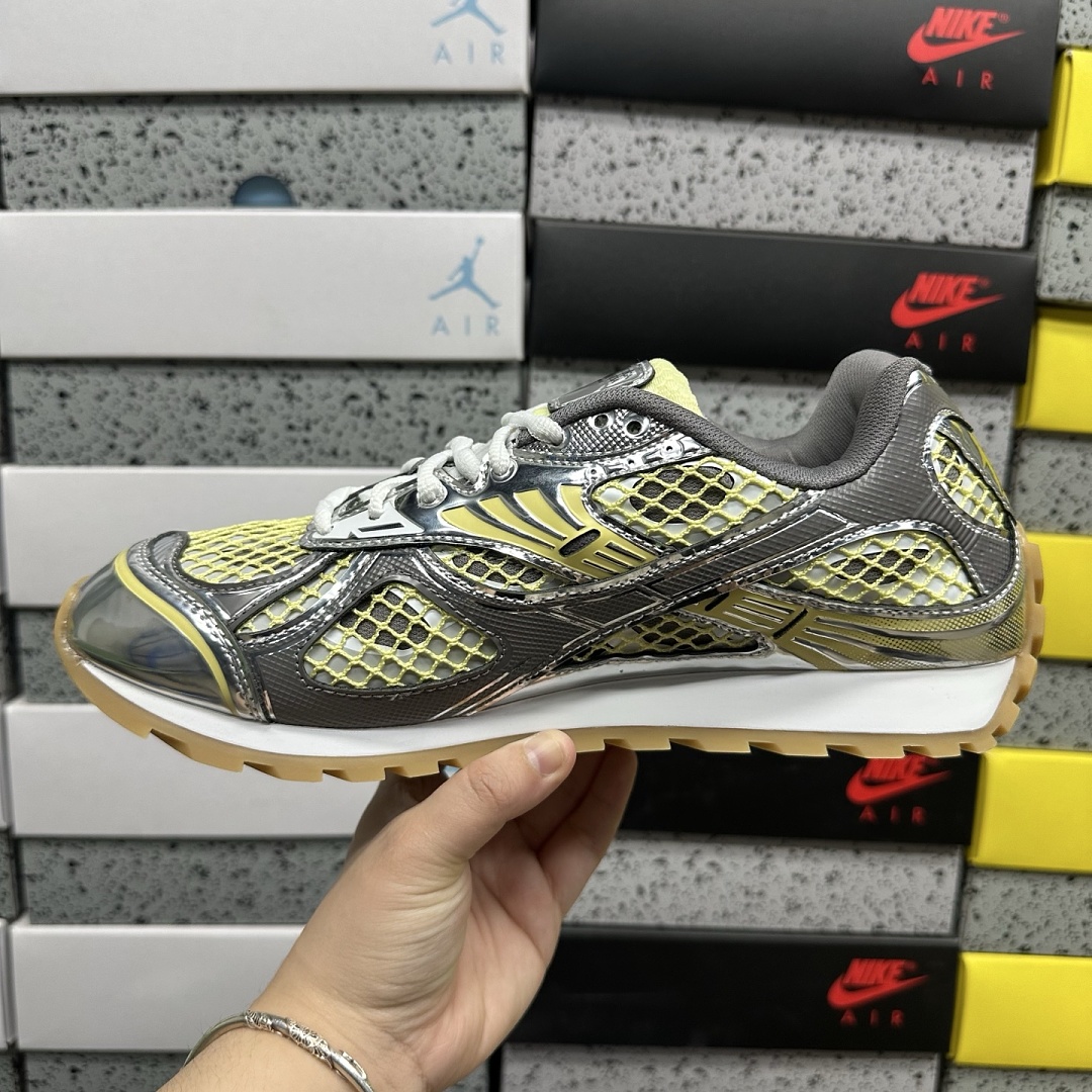 Bottega Veneta Orbit Surf Vapor - Image 8