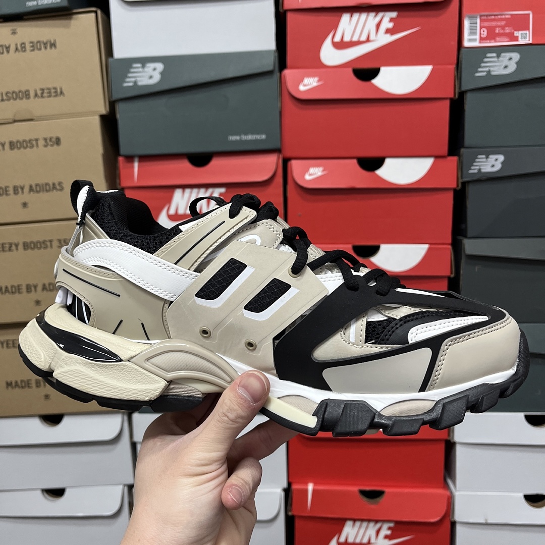 Balenciaga BLCG Track - Image 7