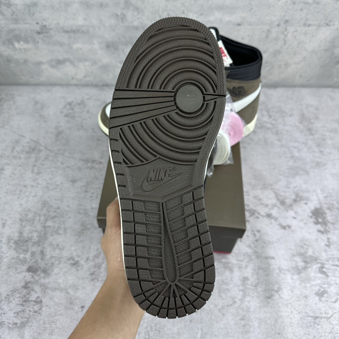 Chanel Jordan 1 Retro High OG SP Travis Scott (Mocha) - Image 6