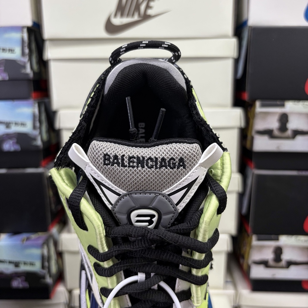 Balenciaga BLCG Runner7.0 - Image 94