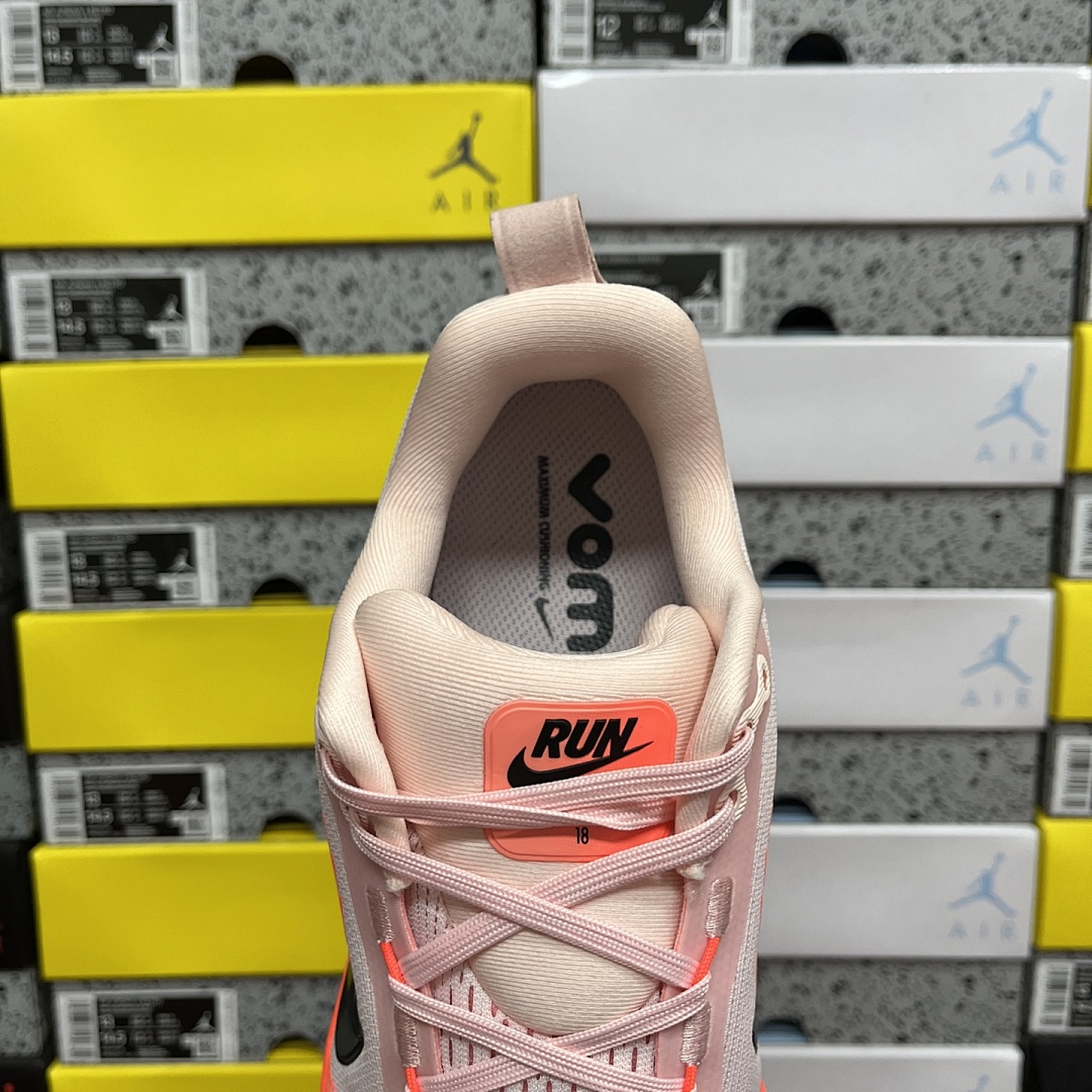 Nike Zoom Vomero - Image 2