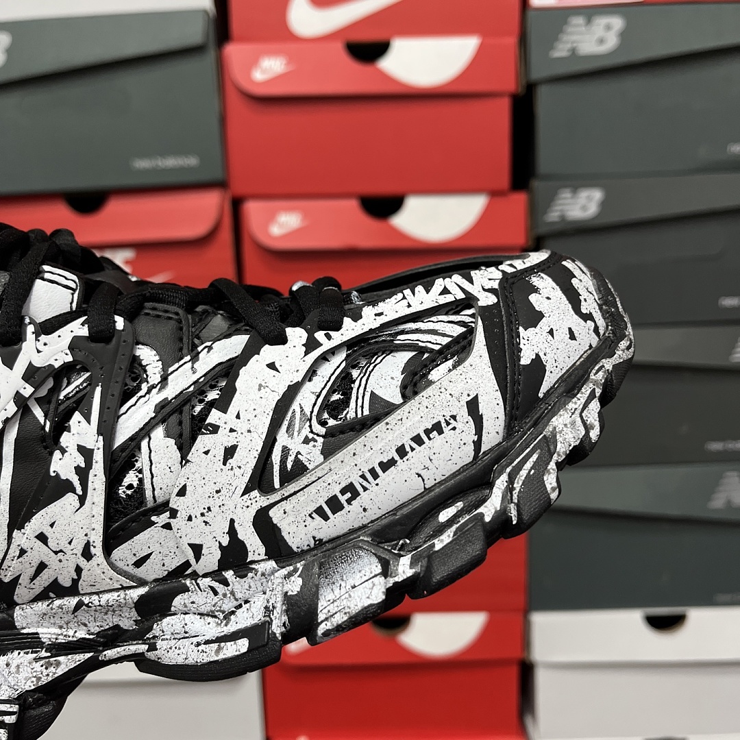 Balenciaga BLCG Track - Image 4