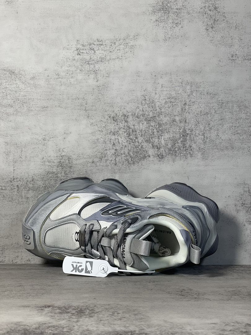Balenciaga Cargo - Image 91
