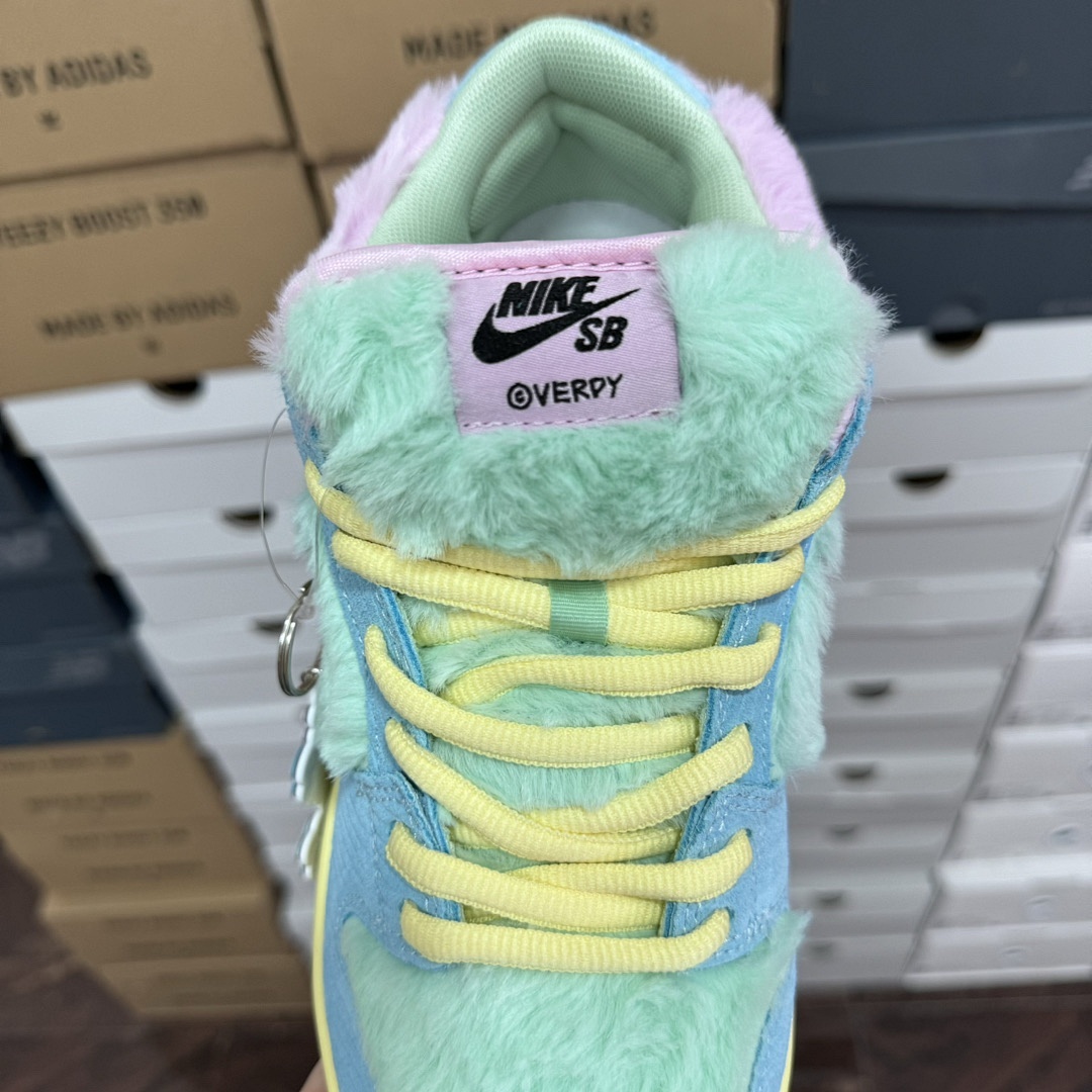 Nike Verdy X Nike SB Dunk Low - Image 12