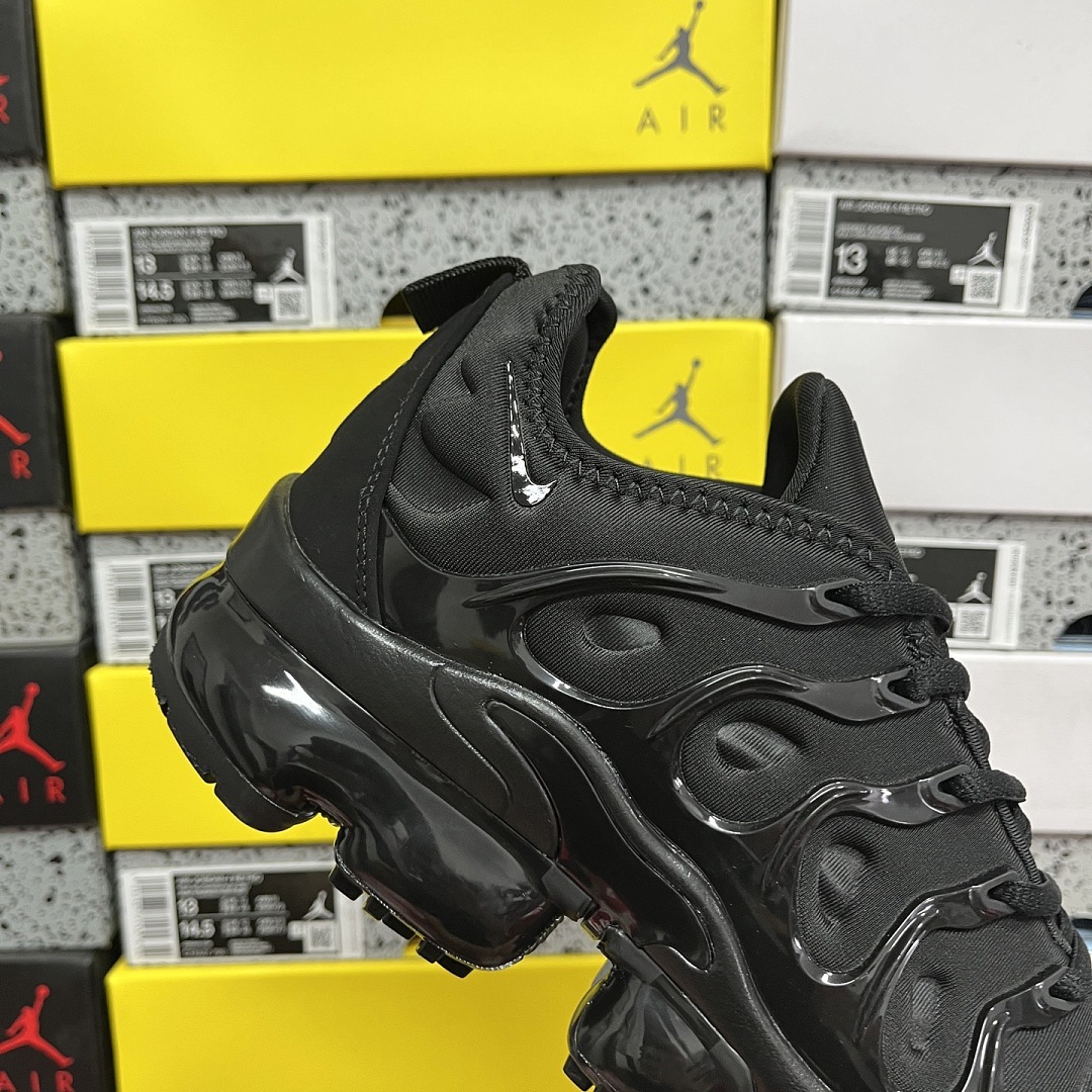 Nike Air VaporMax Plus (Triple Black) - Image 8