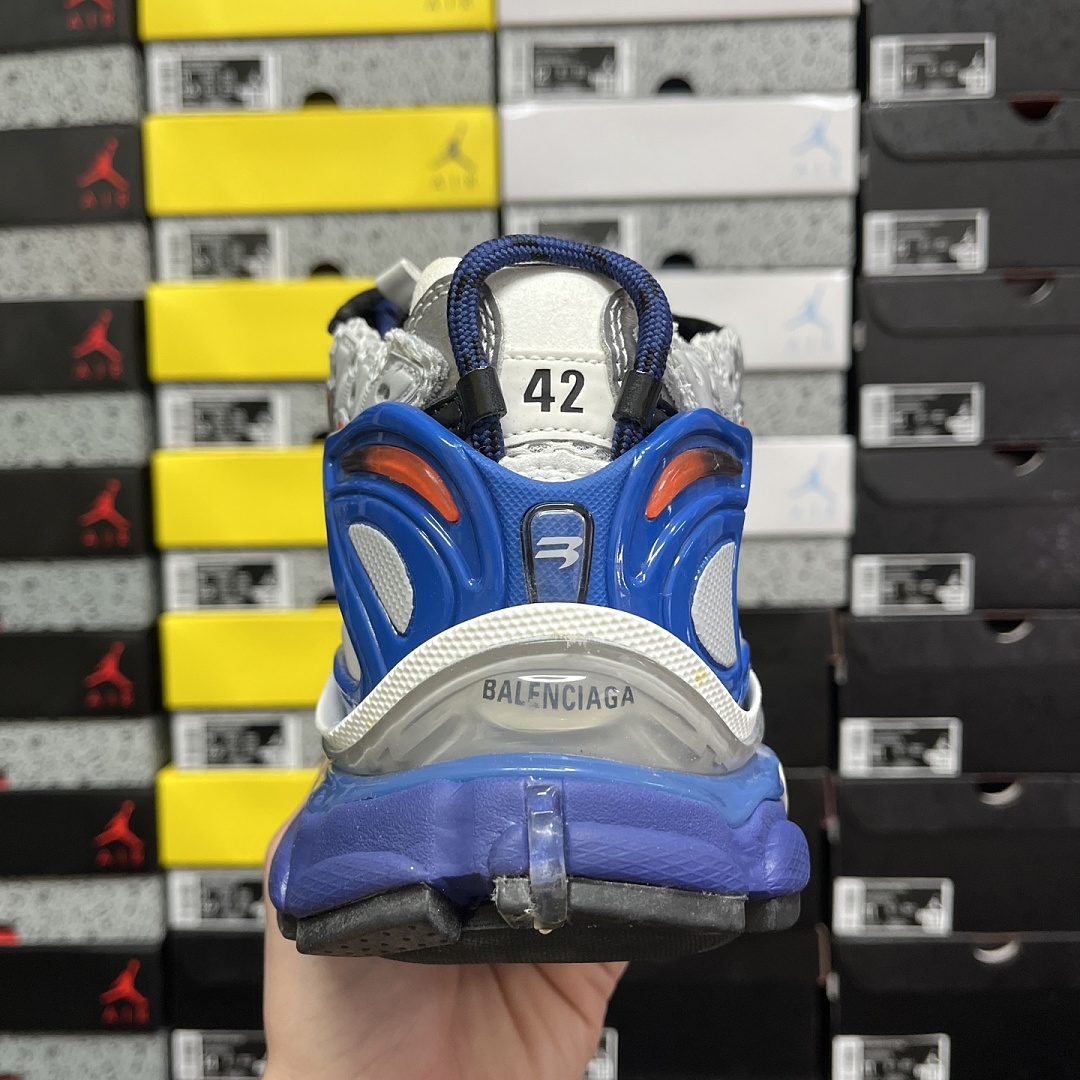 Balenciaga BLCG Runner 7.0 - Image 6