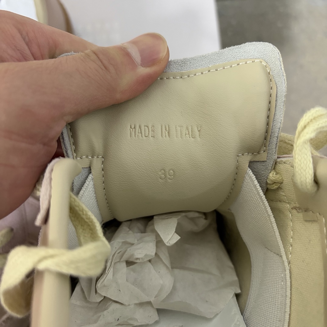 On Running Maison Margiela Replica - Image 8