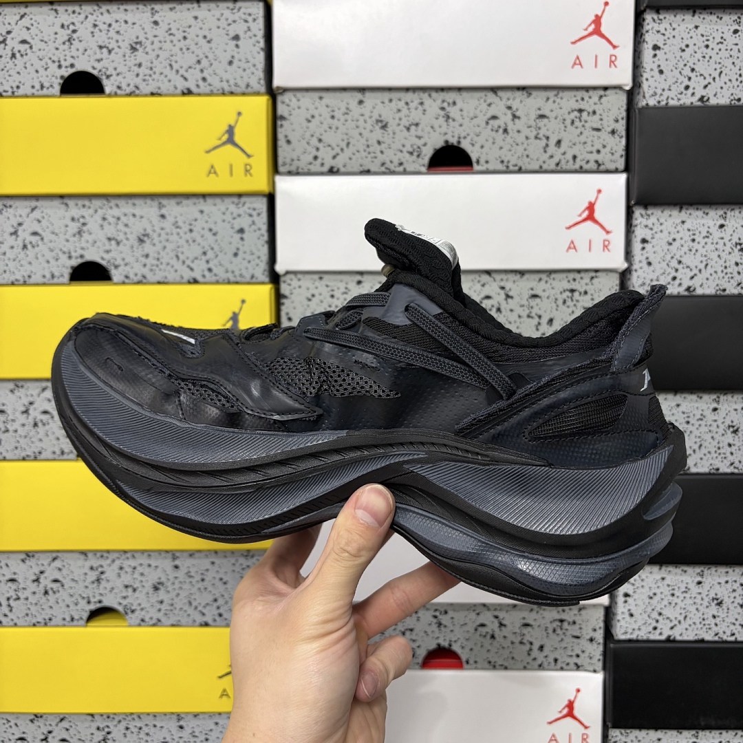Balenciaga Jet 26 - Image 11