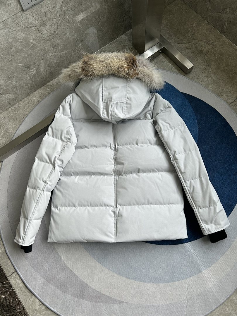 Canada Goose Wyndham Parka - Image 49
