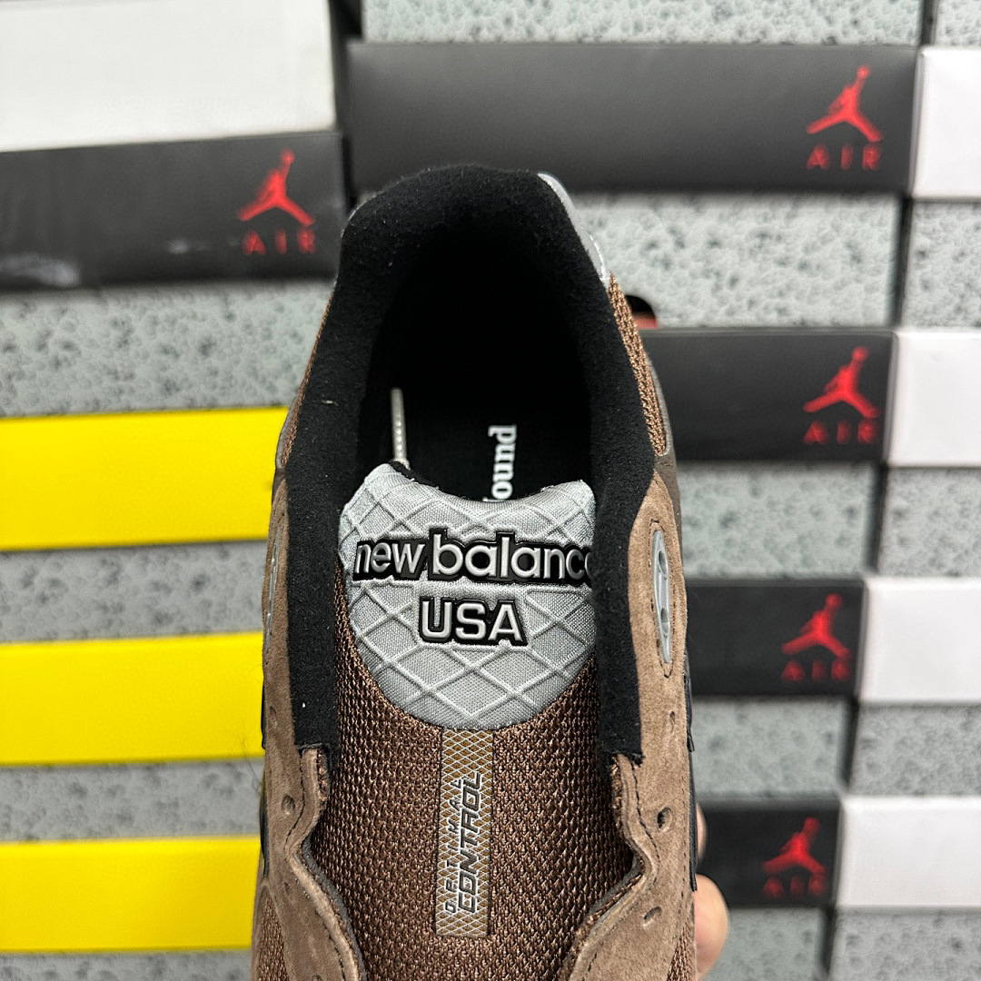 New Balance 990V3 MiUSA JJJJound MontréAl - Image 5
