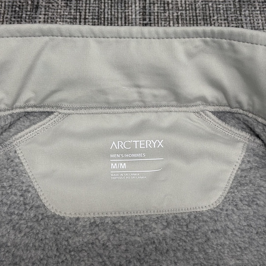 Arc'teryx Covert Cardigan Cloud Heather/Void - Image 11