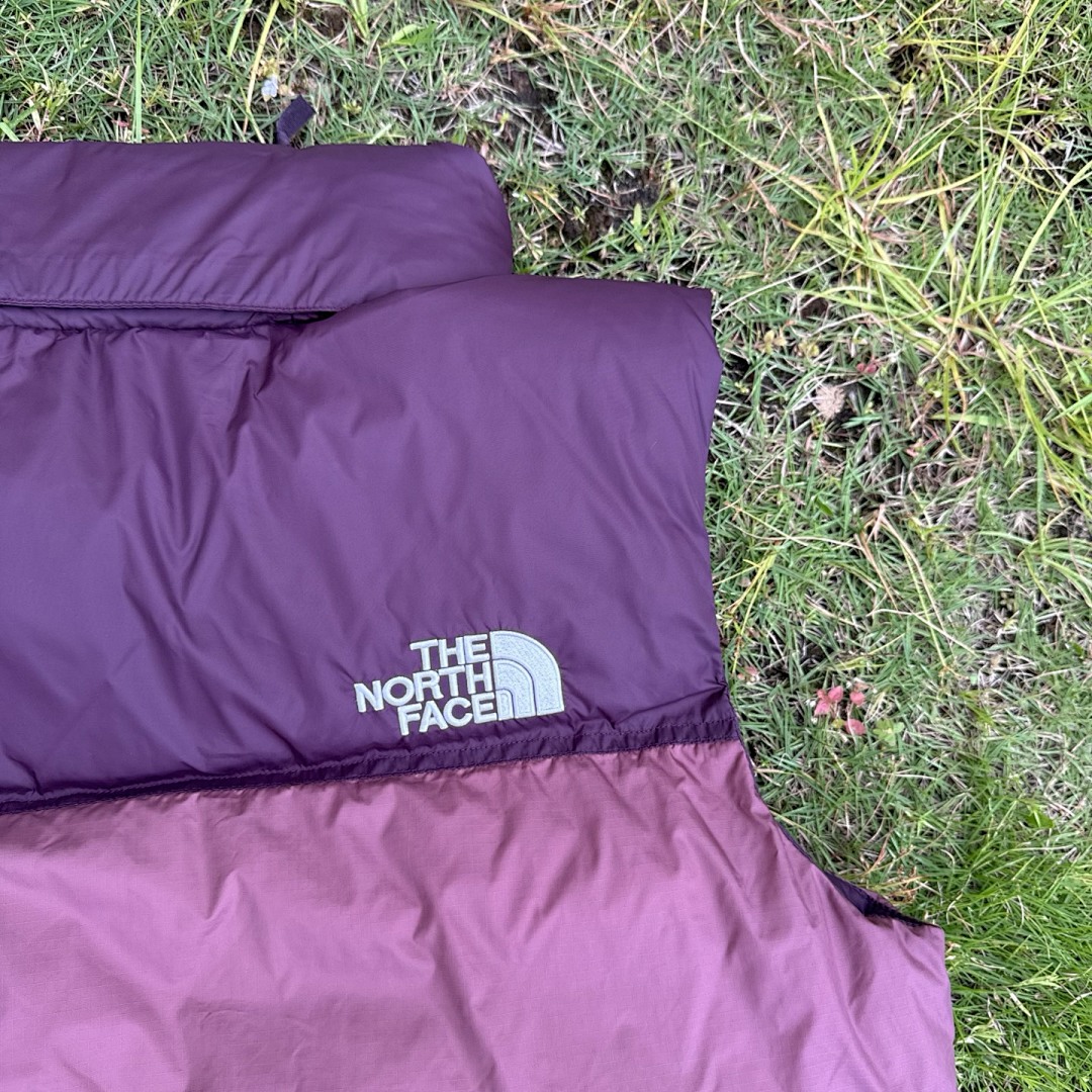 The North Face TNF 1996 Retro Nuptse Vest - Image 71