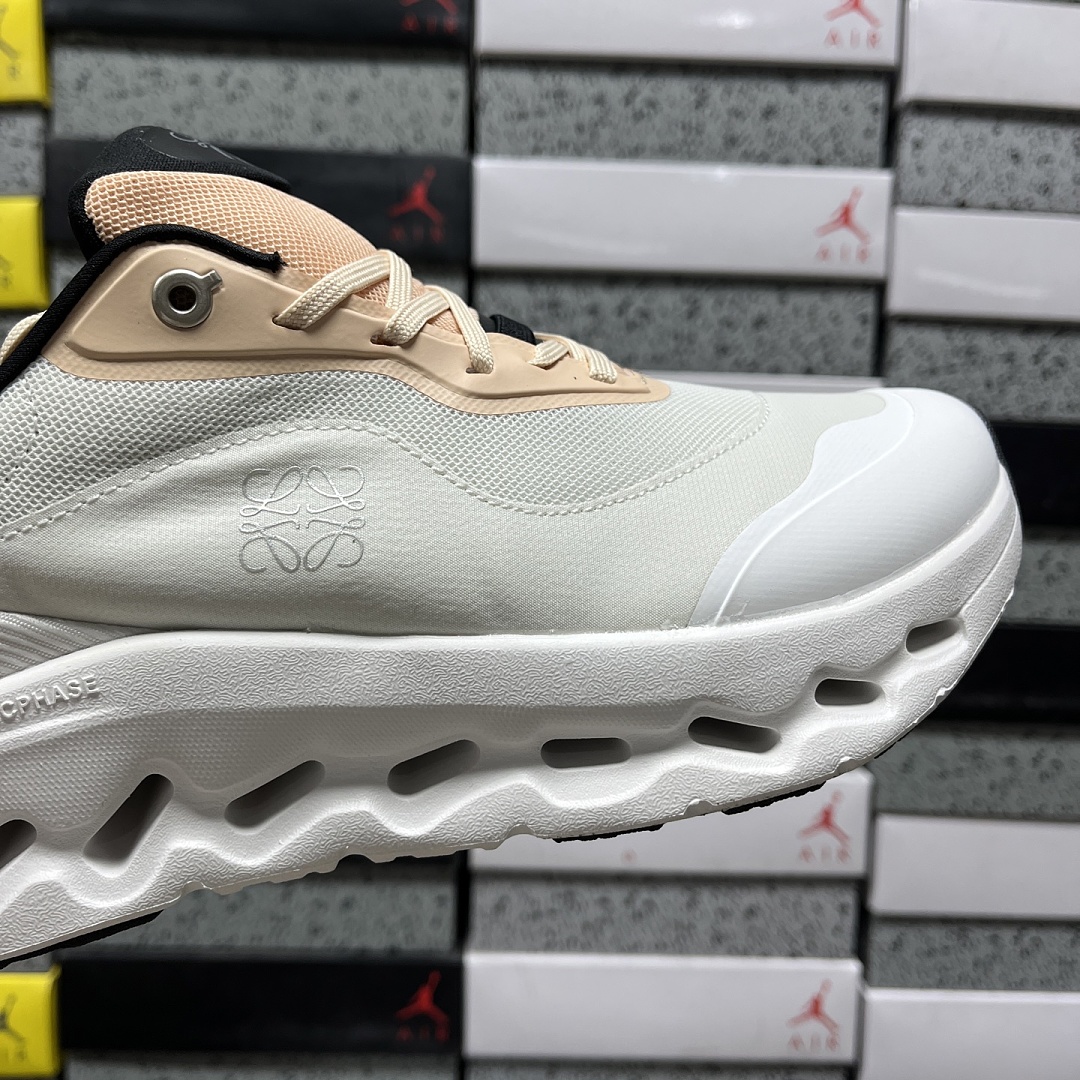 On Running Cloudtilt 2 LOEWE (Tan White) - Image 3