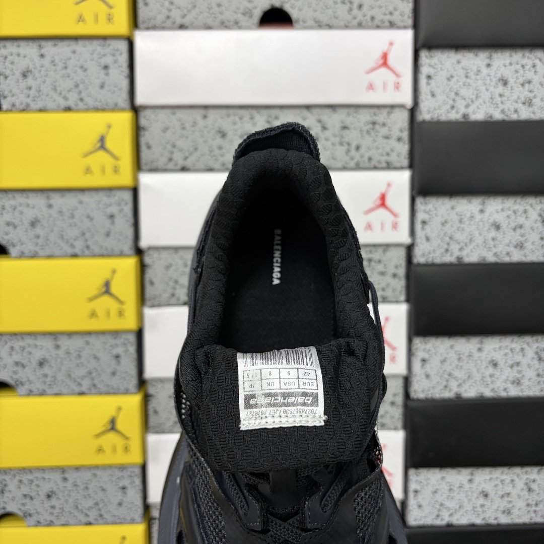 Balenciaga Jet 26 - Image 6
