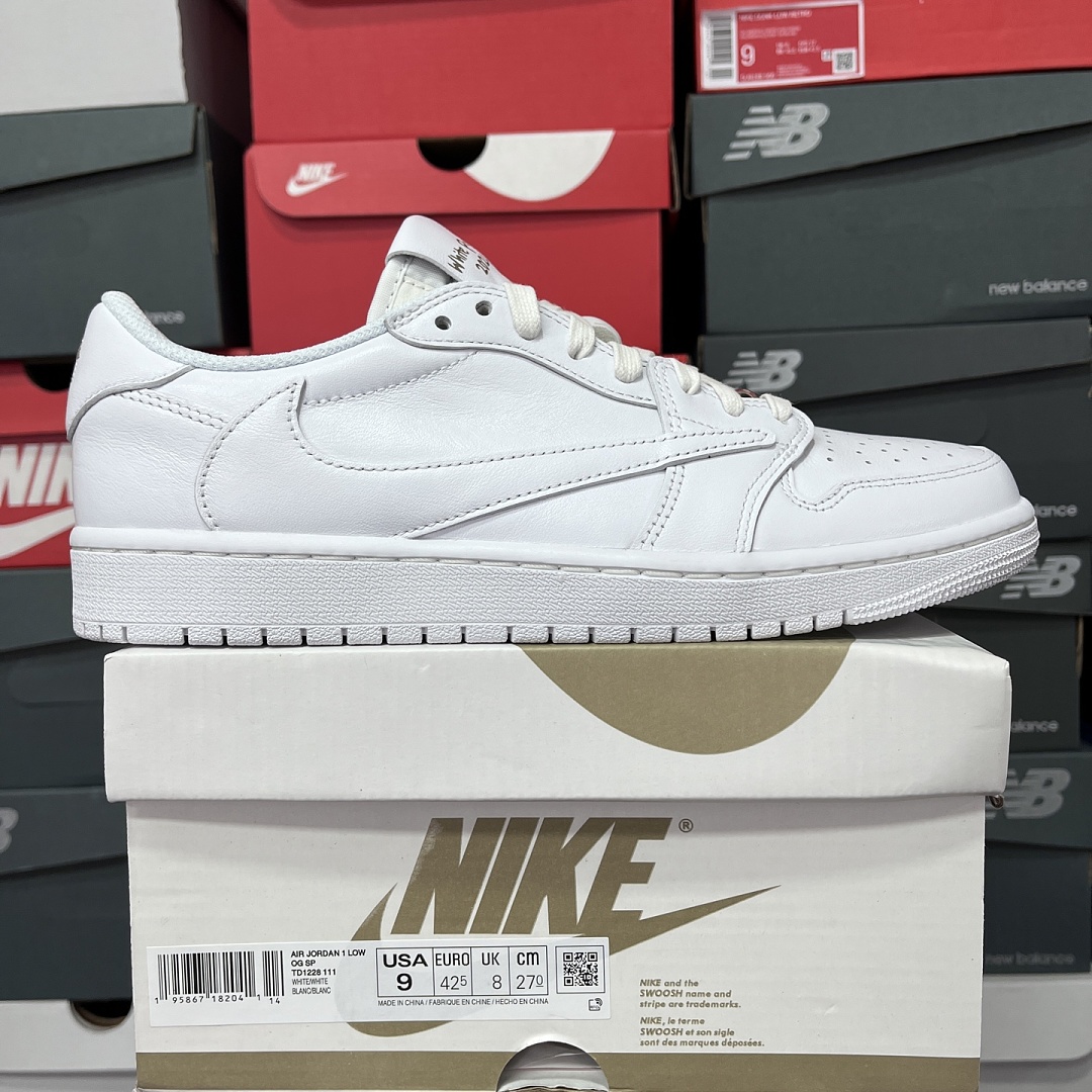 Nike Triple White Reverse Swoosh