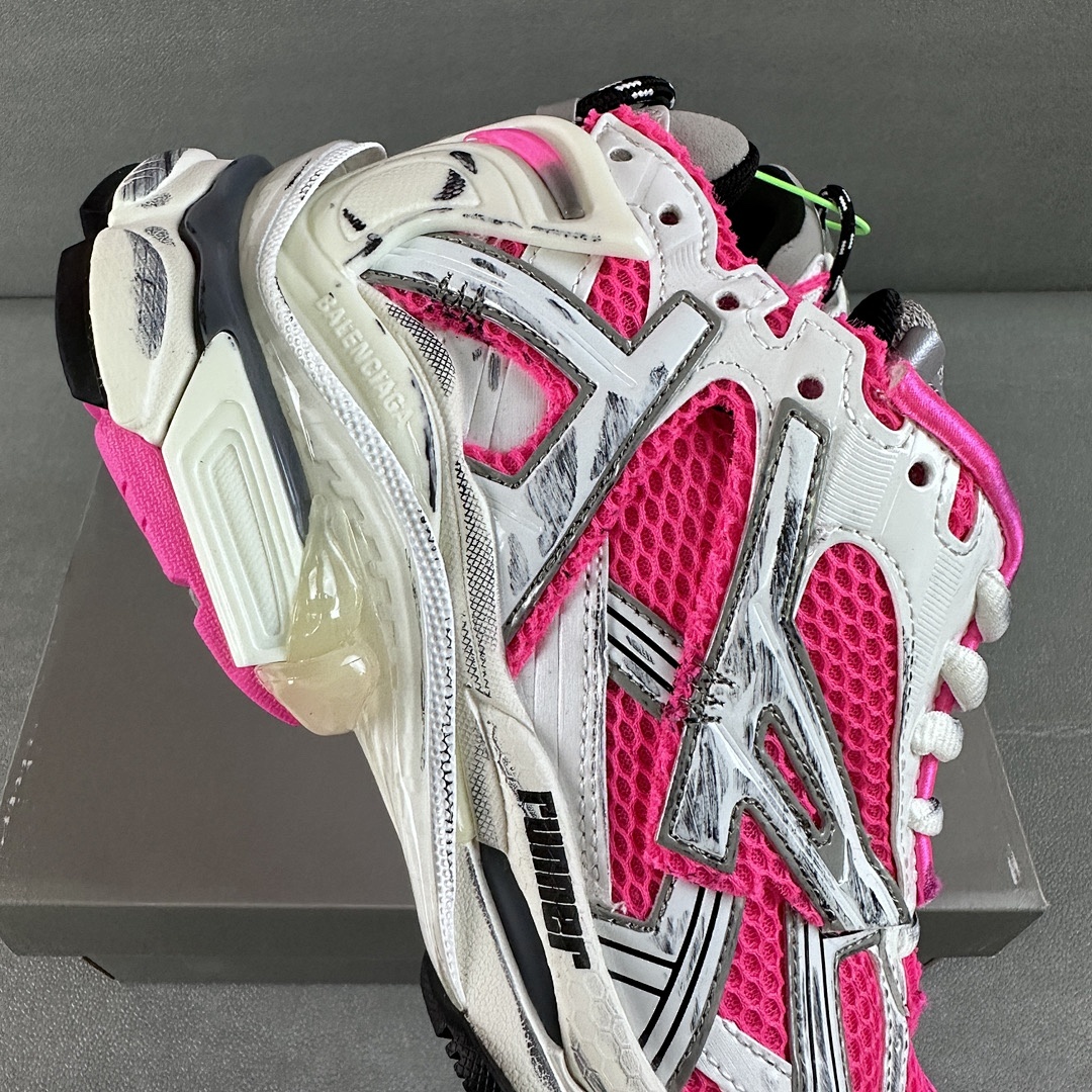 Balenciaga Runner - Image 33