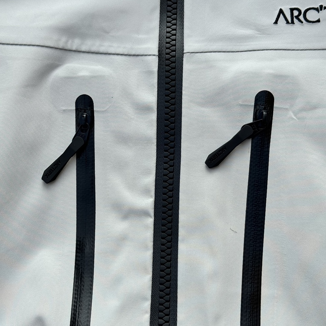 Arc'teryx Alpha Sv Jacket 6 Ivory Gen - Image 5