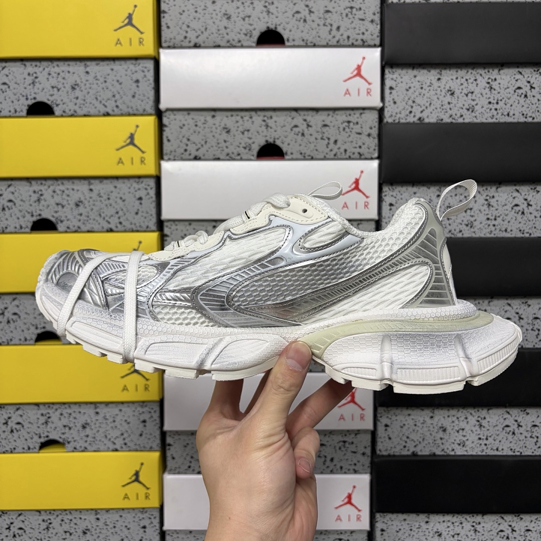 Balenciaga BLCG 3XL - Image 9