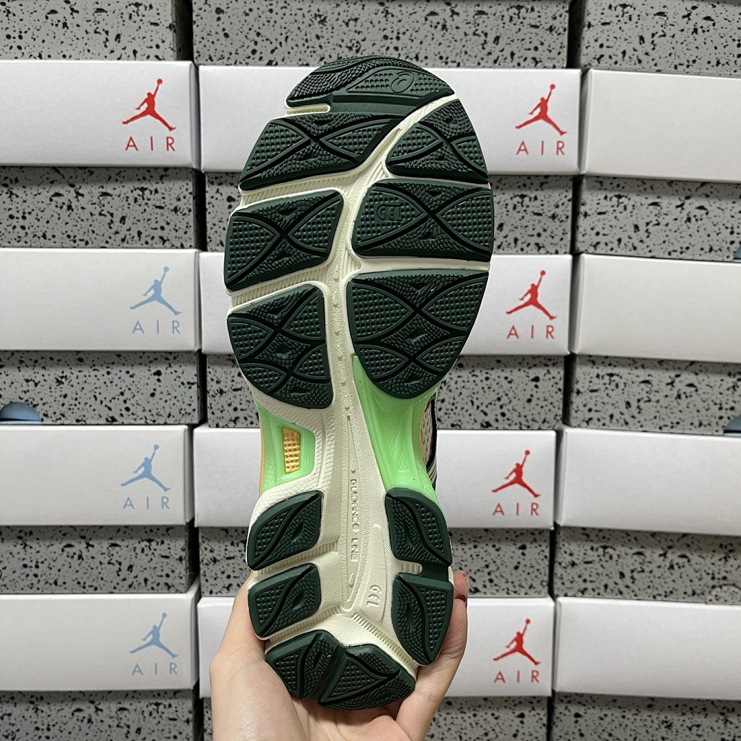 ASICS Gel-Cumulus 16 Green Cream Ivory - Image 6