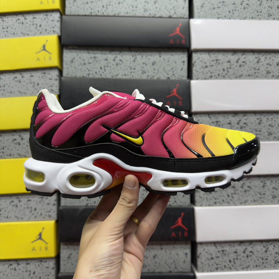 Nike Air Max Plus - Image 9