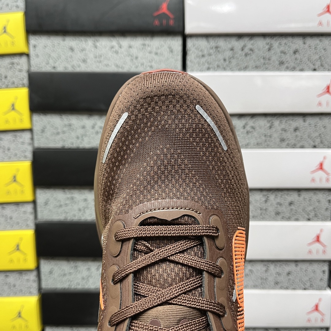 Nike Vomero Premium Renegade - Image 2