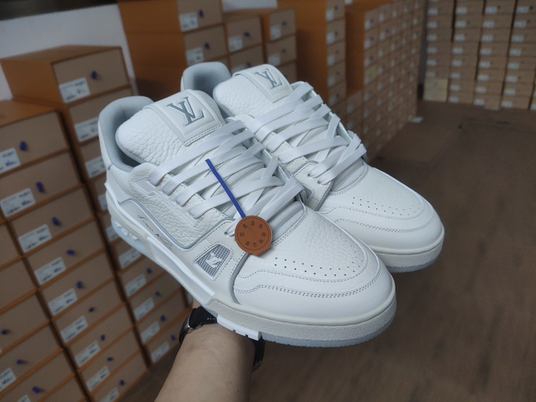 Louis Vuitton LV Trainer White Signature - Image 5