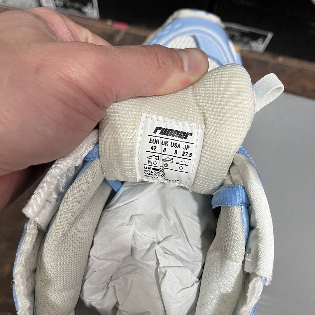 Balenciaga BLCG Runner 7.0 - Image 8