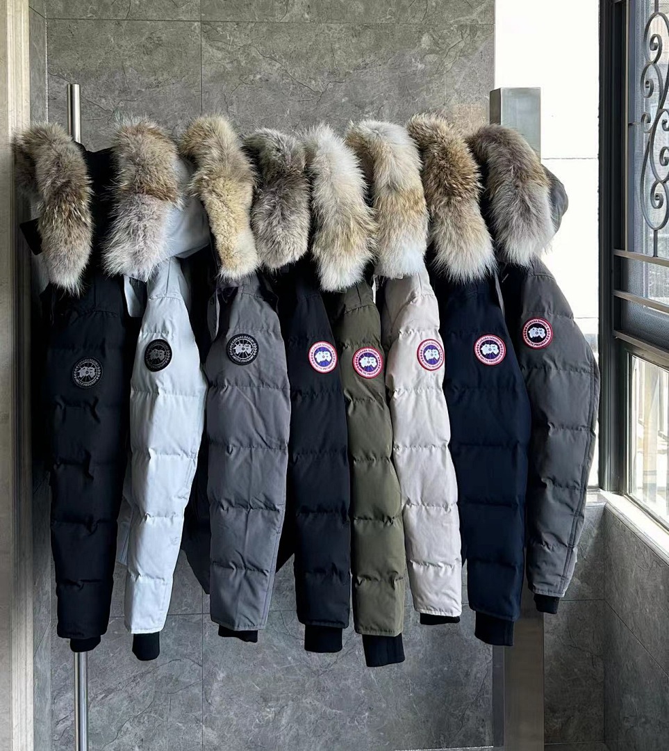 Canada Goose Wyndham Parka - Image 75