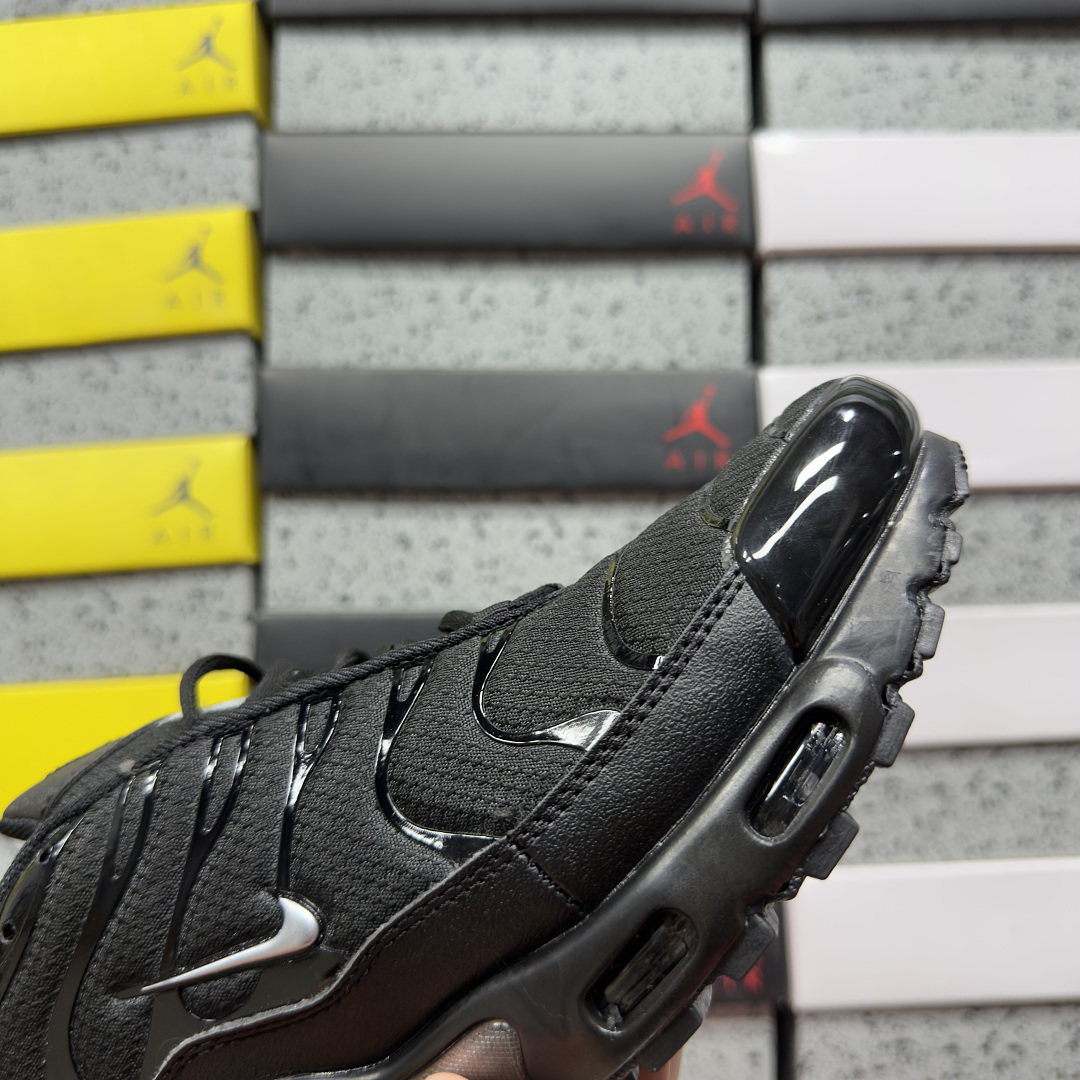 Nike Air Max Plus Mini Swoosh (Black Silver) - Image 3
