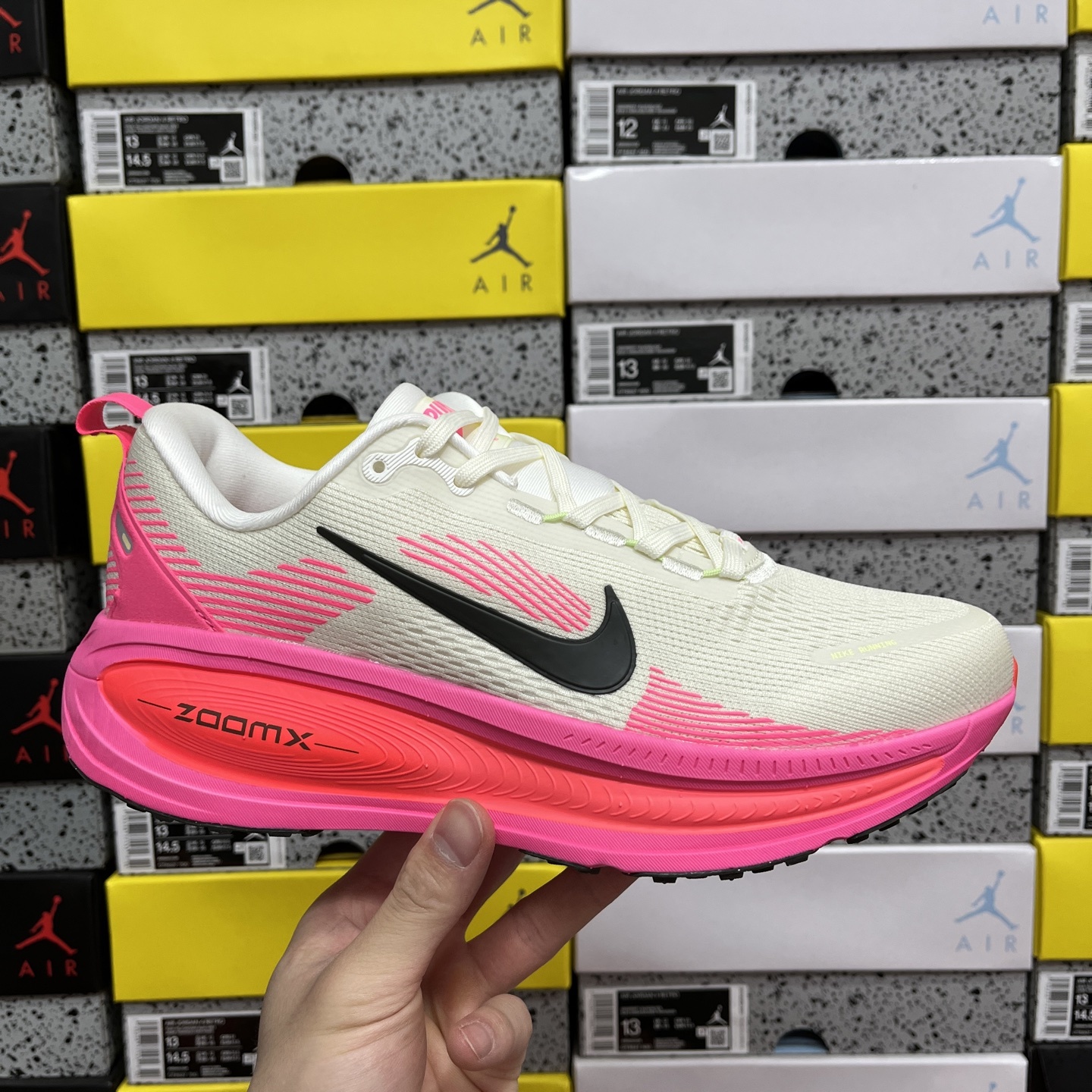 Nike Zoom Vomero - Image 11
