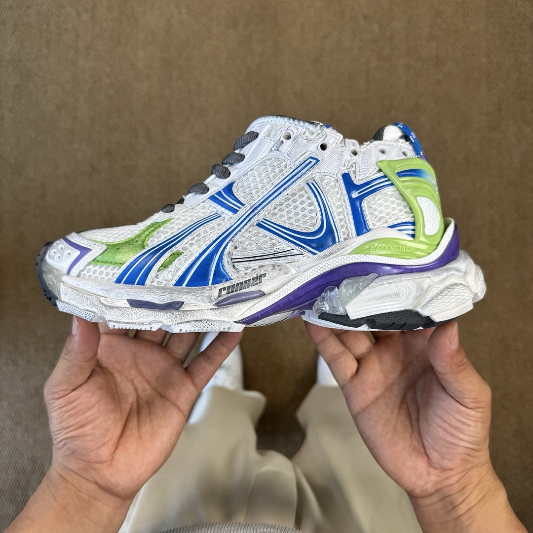 Balenciaga BLCG Runner 7.5 - Image 9