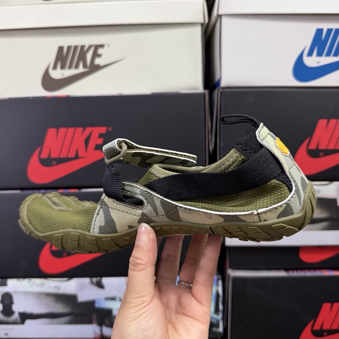 Suicoke Finger Chukka Boot S20MLC1 (Camo Green) - Image 2