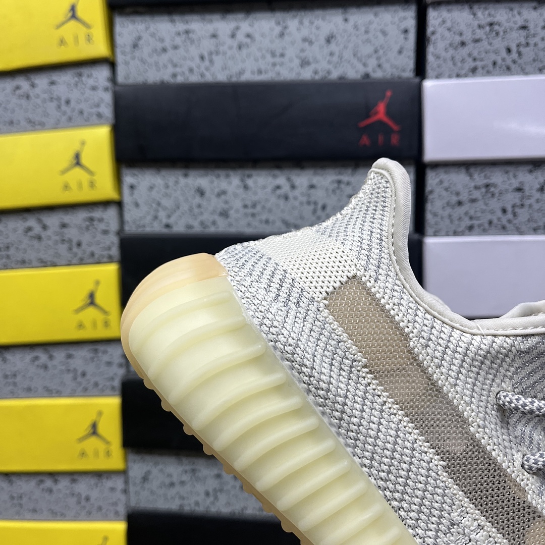 Adidas Yeezy Boost 350 V2 White Starry - Image 3