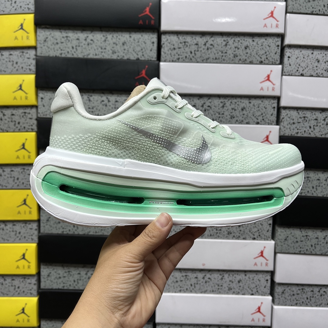 Nike Vomero Premium Barely (Green) - Image 5